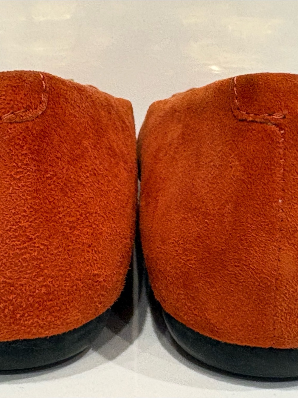 GEOX Women's Orange Suede Ballet Flats with Gold Accent Size 8 - Picture 5 of 6